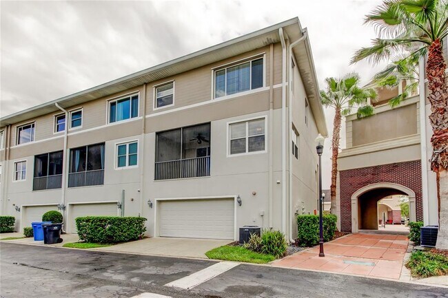 Building Photo - 12557 Bassbrook Ln
