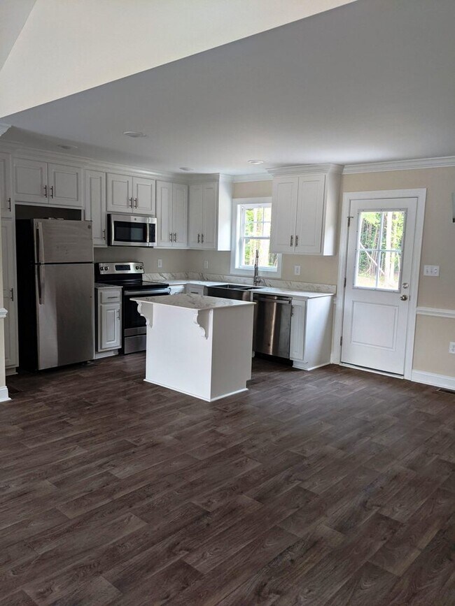 Foto del edificio - 4843 Jamestown Dr NW