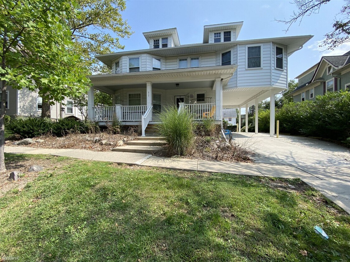 Primary Photo - 6 br, 3 bath House - 517 Elm St