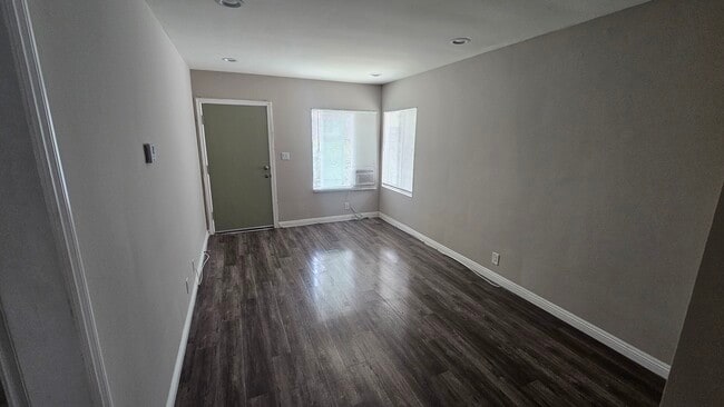 Building Photo - 7751 Milton Ave