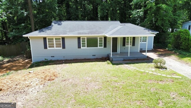 Building Photo - 204 Mathews Cir SE