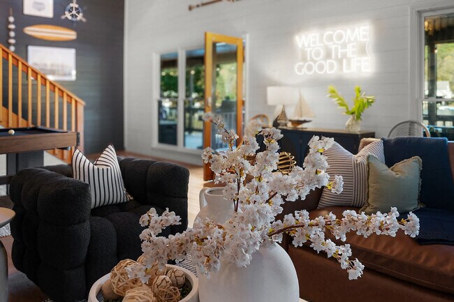 Building Photo - 129 Broadwater Ct