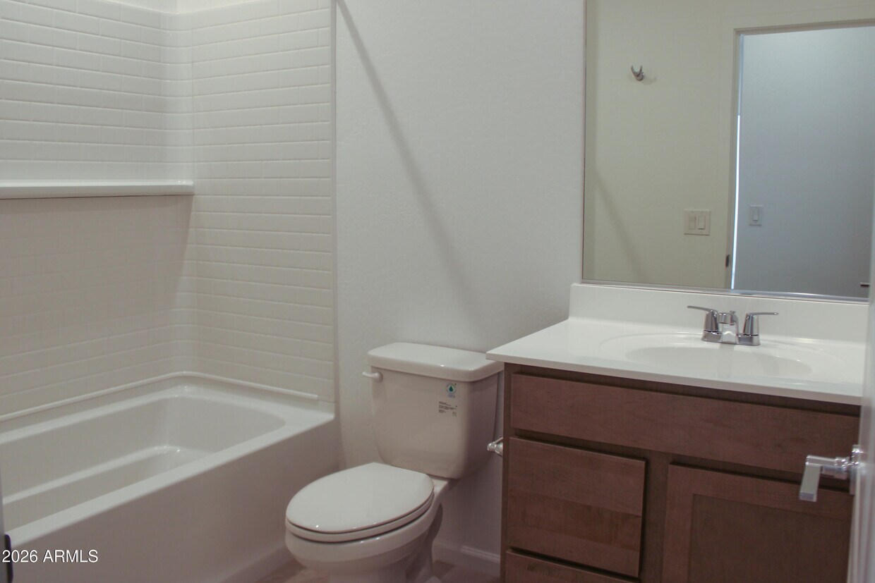 9829 W Monterey Way, Phoenix, AZ 85037 - House Rental in Phoenix