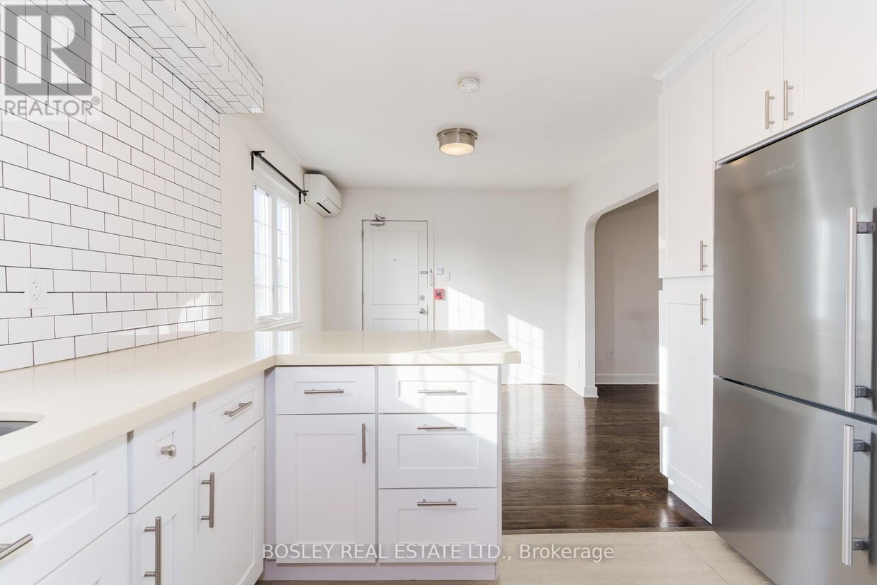 Photo principale - 308-308 S Kingsway