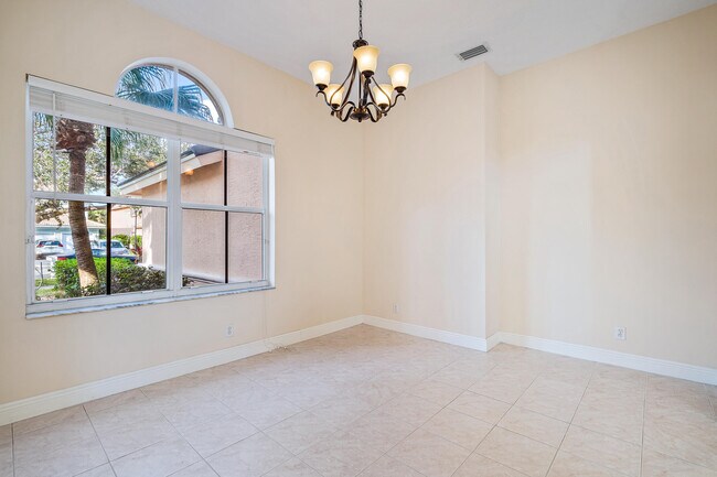 Foto del edificio - 1103 Lakeshore Dr