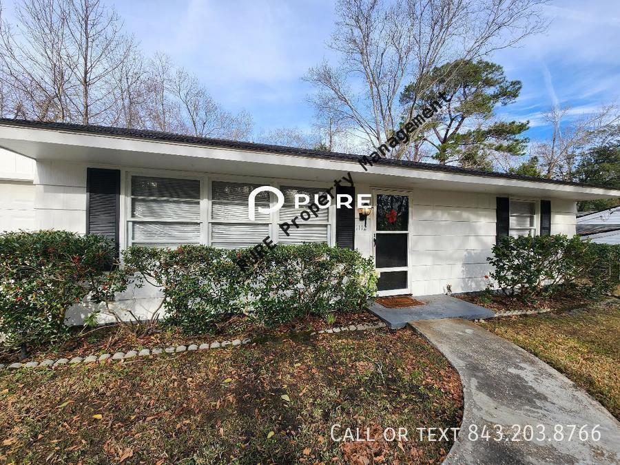 Primary Photo - 1112 Mt Batten Dr