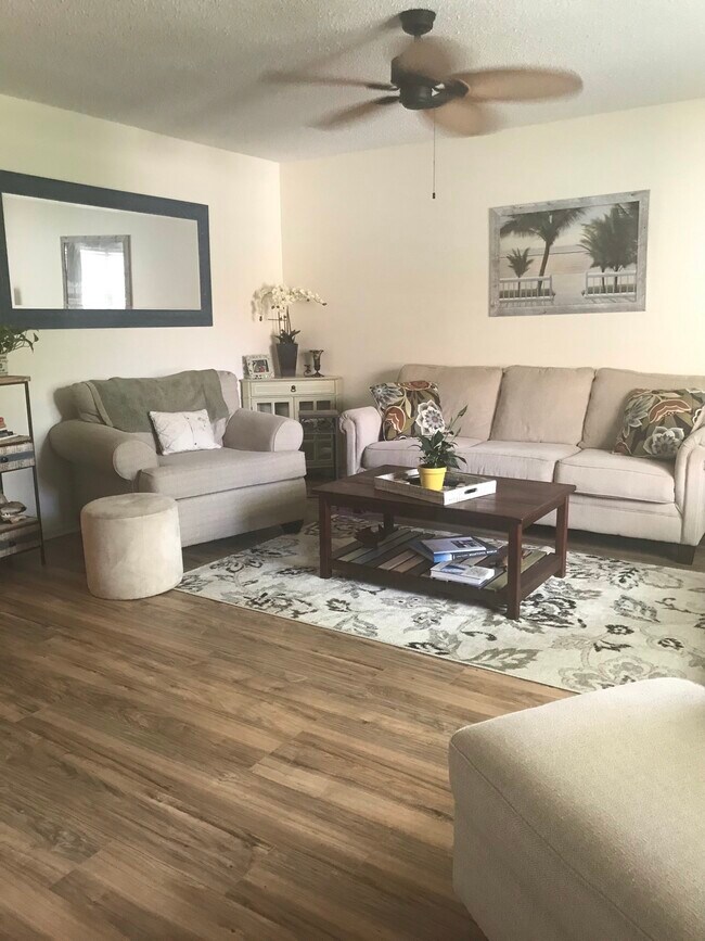 Foto del edificio - 1225 NW 21st St