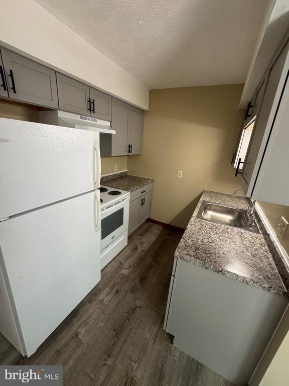Building Photo - 520 Allston Cir
