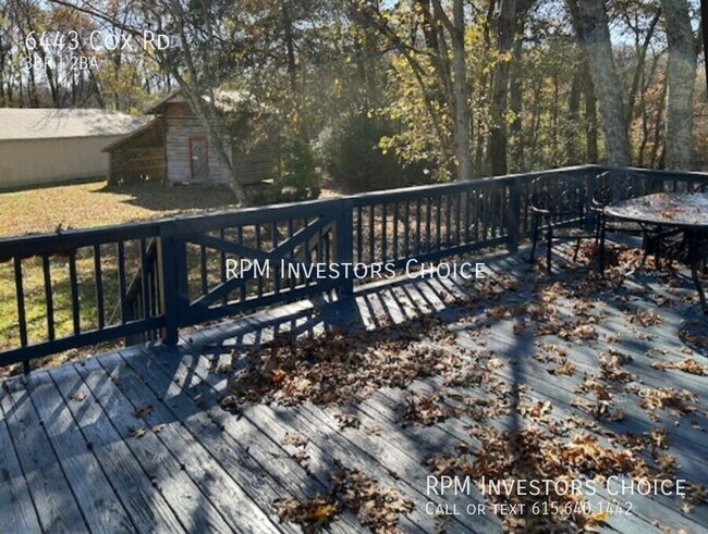 Foto del edificio - 6443 Cox Rd