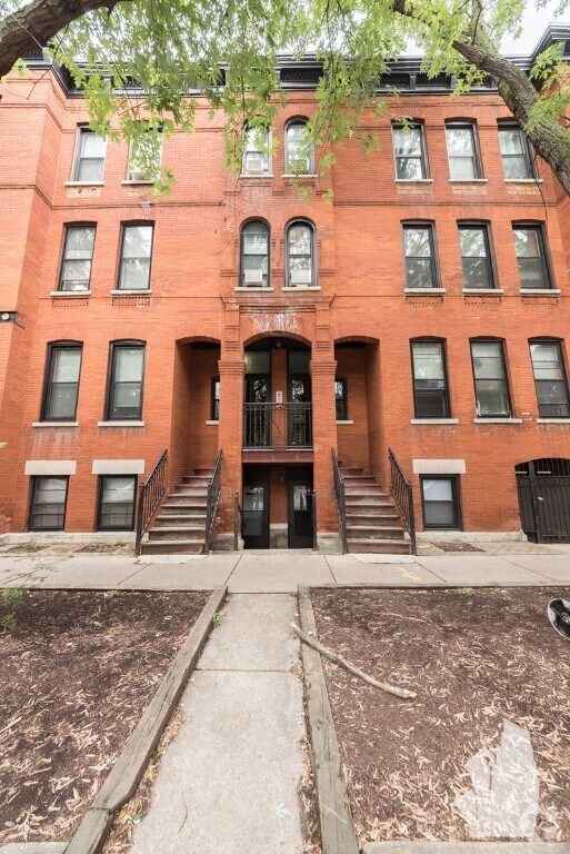 Building Photo - 1206 W Wrightwood Ave