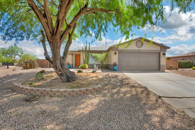 Building Photo - Private Pool Oasis on a Spacious Quarter-Acre Lot in Star Valley Village!!