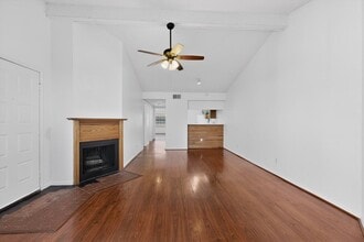 Building Photo - 8545 Midpark Rd