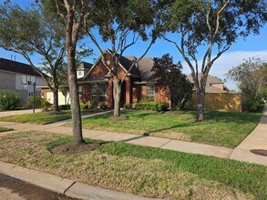 Building Photo - 5402 Valley Country Ln