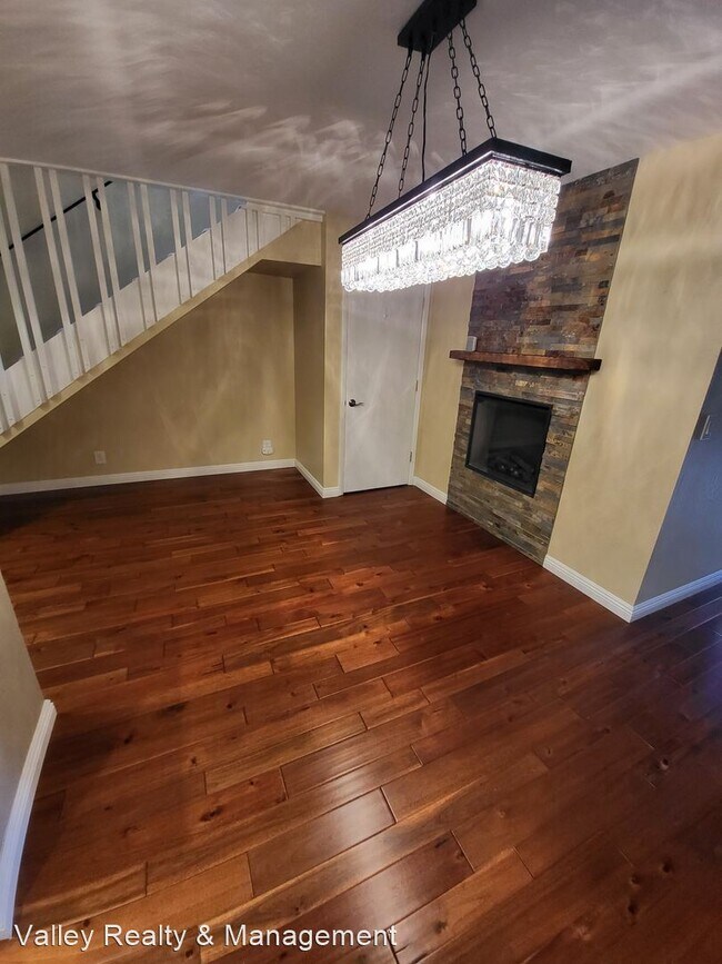 Foto del edificio - 2 br, 2.5 bath House - 1947 S. Villa Way