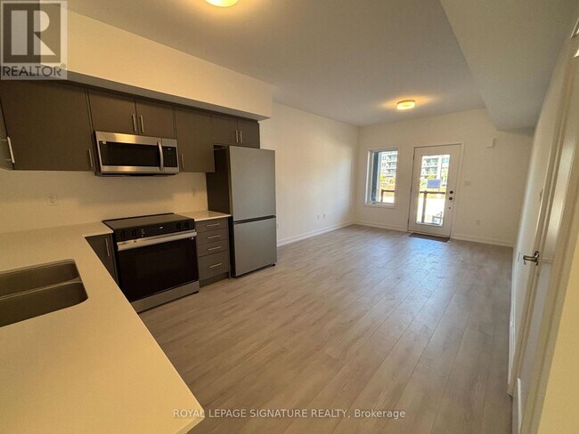 Building Photo - 42 Lowes Rd W