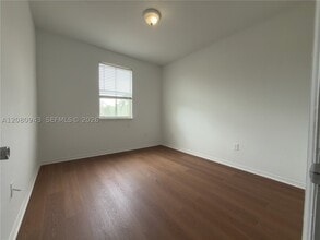Building Photo - 7978 SW 166th Pl