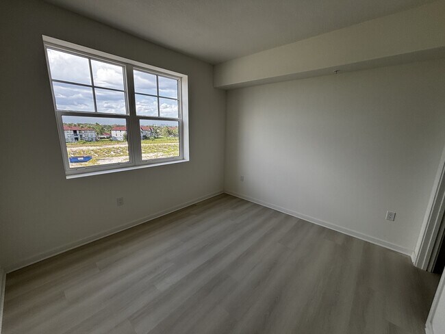 Foto del edificio - 5563 Millenia Blvd