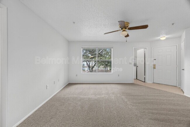 Foto del edificio - 642 Dory Ln