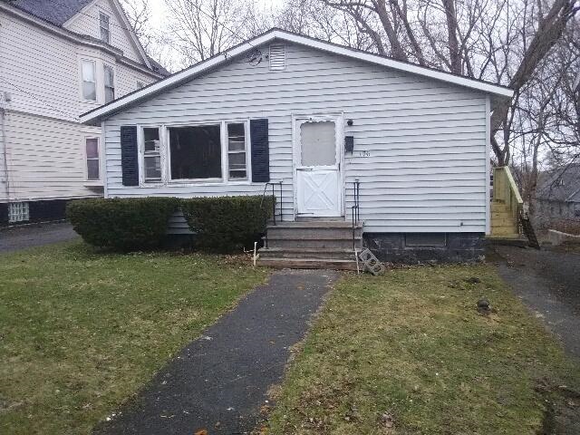 Building Photo - 176 Parkway Dr