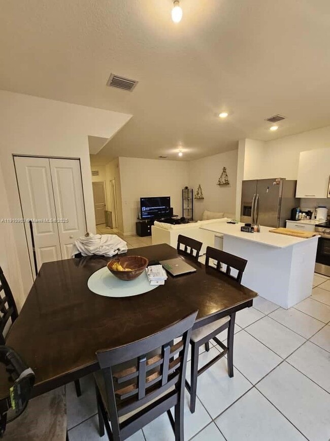 Foto del edificio - 12108 NW 24th Ct