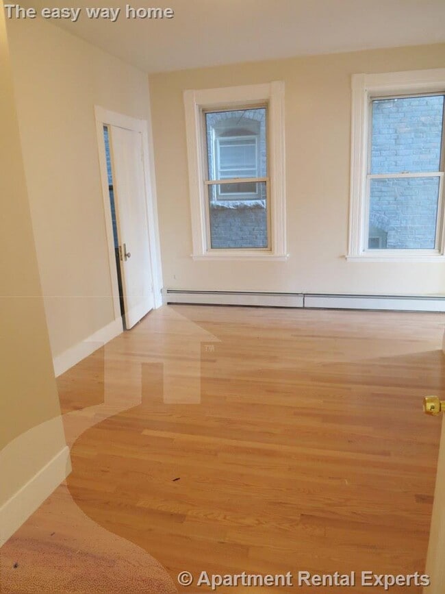 Building Photo - 90 Norfolk St