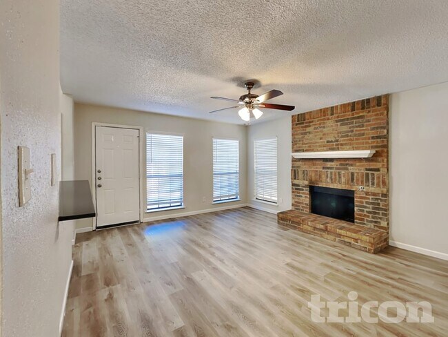 Building Photo - 4137 Stinwick Ln