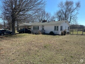 Building Photo - 12613 Bethal Blacktop Rd