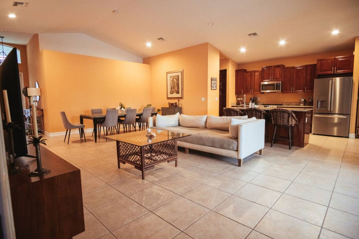 Foto principal - 3410 Seminole Ave
