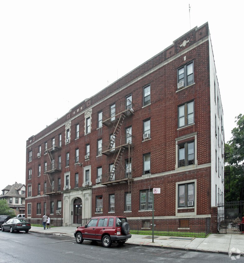 Foto del edificio - 2601 Farragut Rd