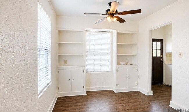 Foto del edificio - 2961 Greenwood Dr