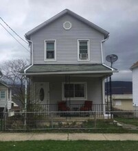 Building Photo - 382 E Grove St