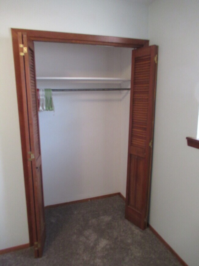 Foto del edificio - 1303 S Fairview Rd