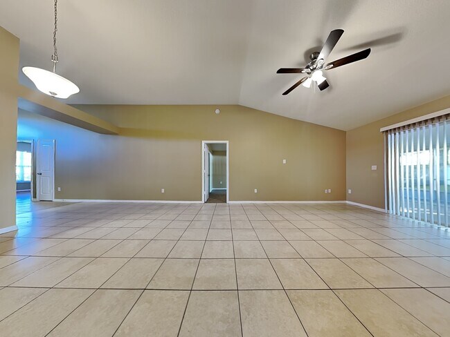 Building Photo - 1759 Kirtley Dr