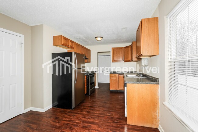 Foto del edificio - 11359 Shady Hollow Ln