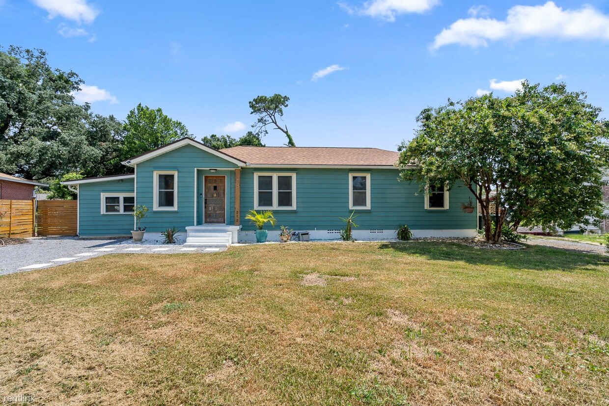 Primary Photo - 3 br, 2 bath House - 212 Southeast Kalash ...