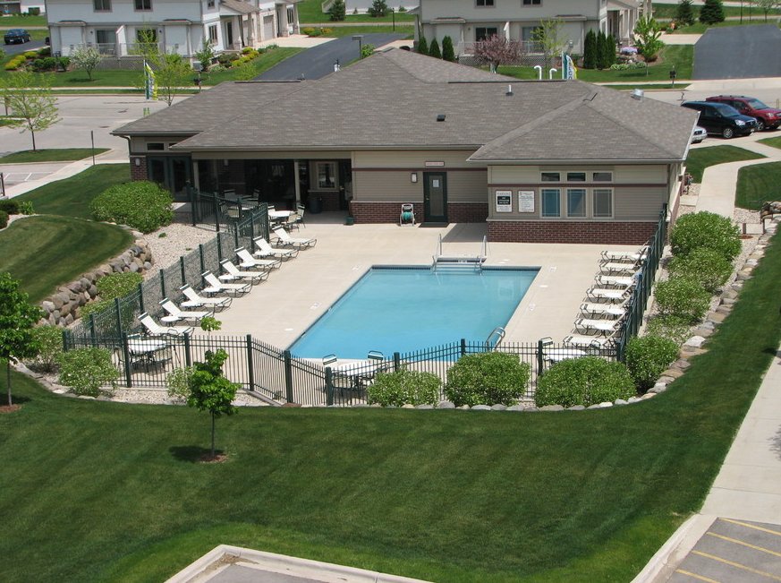 Primary Photo - 290 Prairie Heights Dr