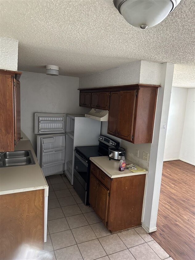 Foto principal - 6401 NW Oak Ave