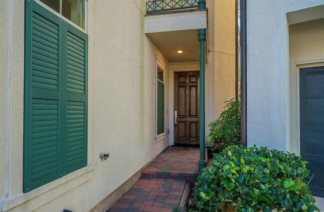 Building Photo - 26 Wooded Park Pl