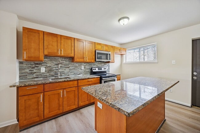 Building Photo - 5725 Race St