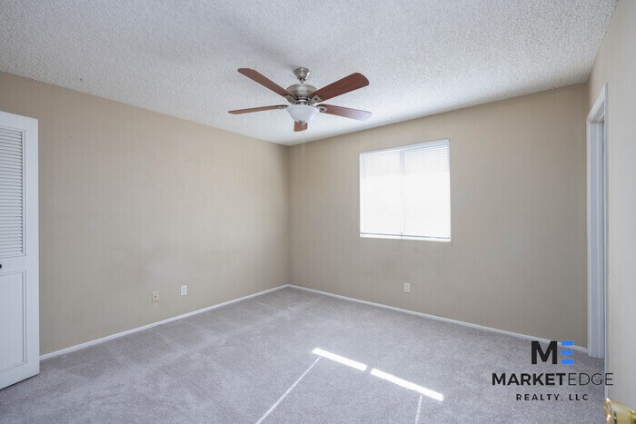 Building Photo - 809 W El Prado Rd