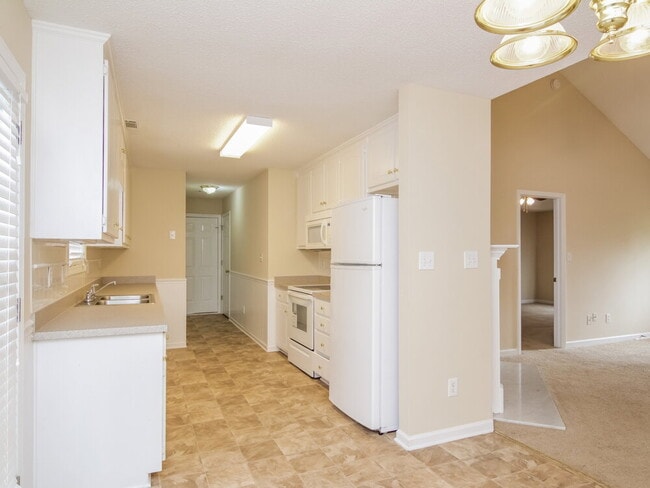 Foto del edificio - 1136 Larkspur Dr