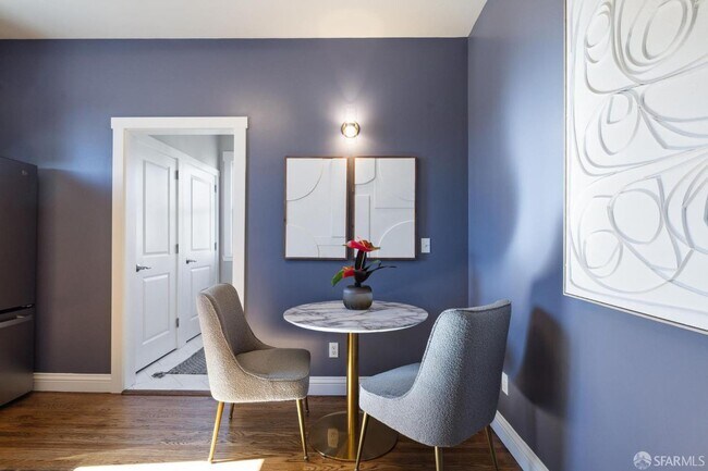 Foto del edificio - SWANKY EDWARDIAN TOP-FLOOR CONDO WITH STUN...