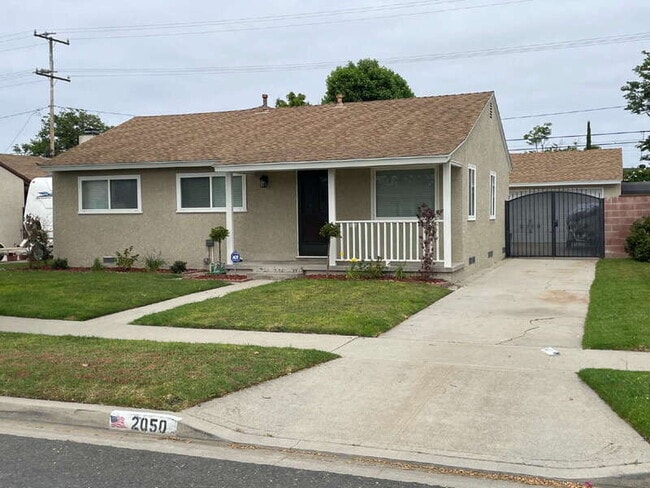 Photo - 2050 Mcnab Ave House