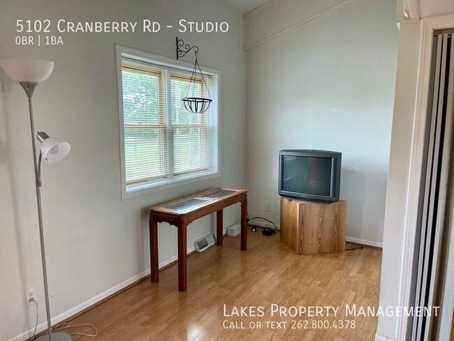 Building Photo - 5102 Cranberry Rd