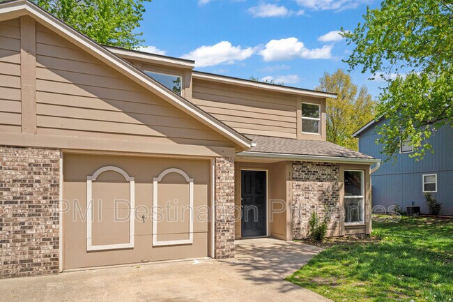 Foto del edificio - 16304 W 141st Terrace