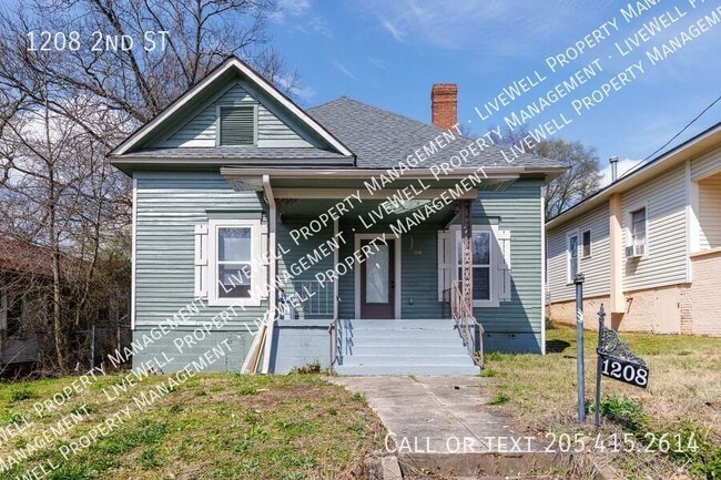 Building Photo - 1208 2nd St