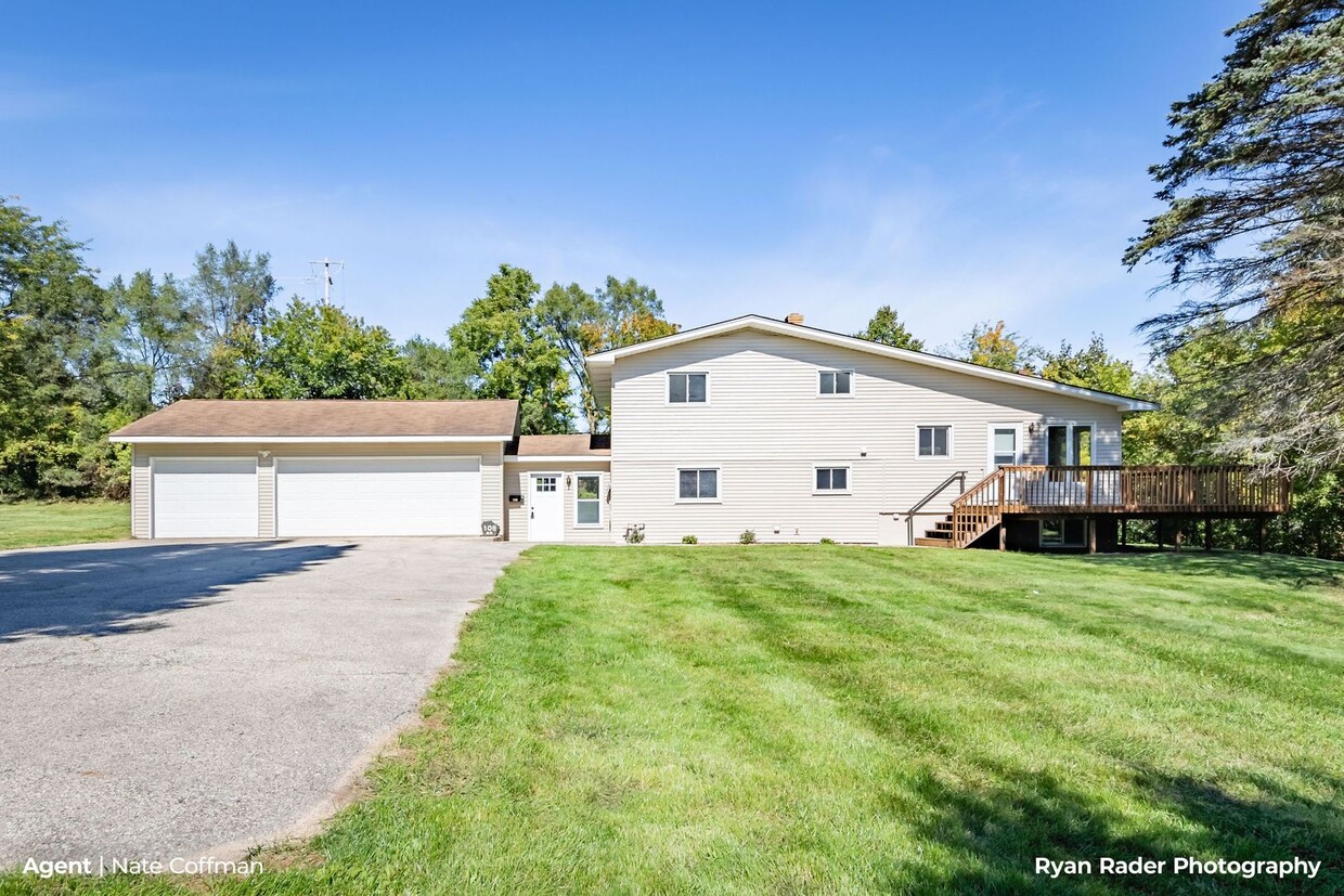 Foto principal - Downtown Rockford Single Family Home on Wh...