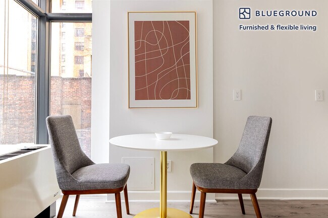 Building Photo - 49 E 34th St