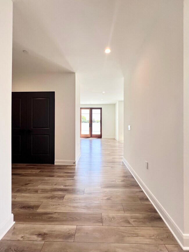 Foto del edificio - 859 S Lucerne Blvd