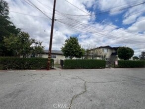 Building Photo - 1064 Waters Ave